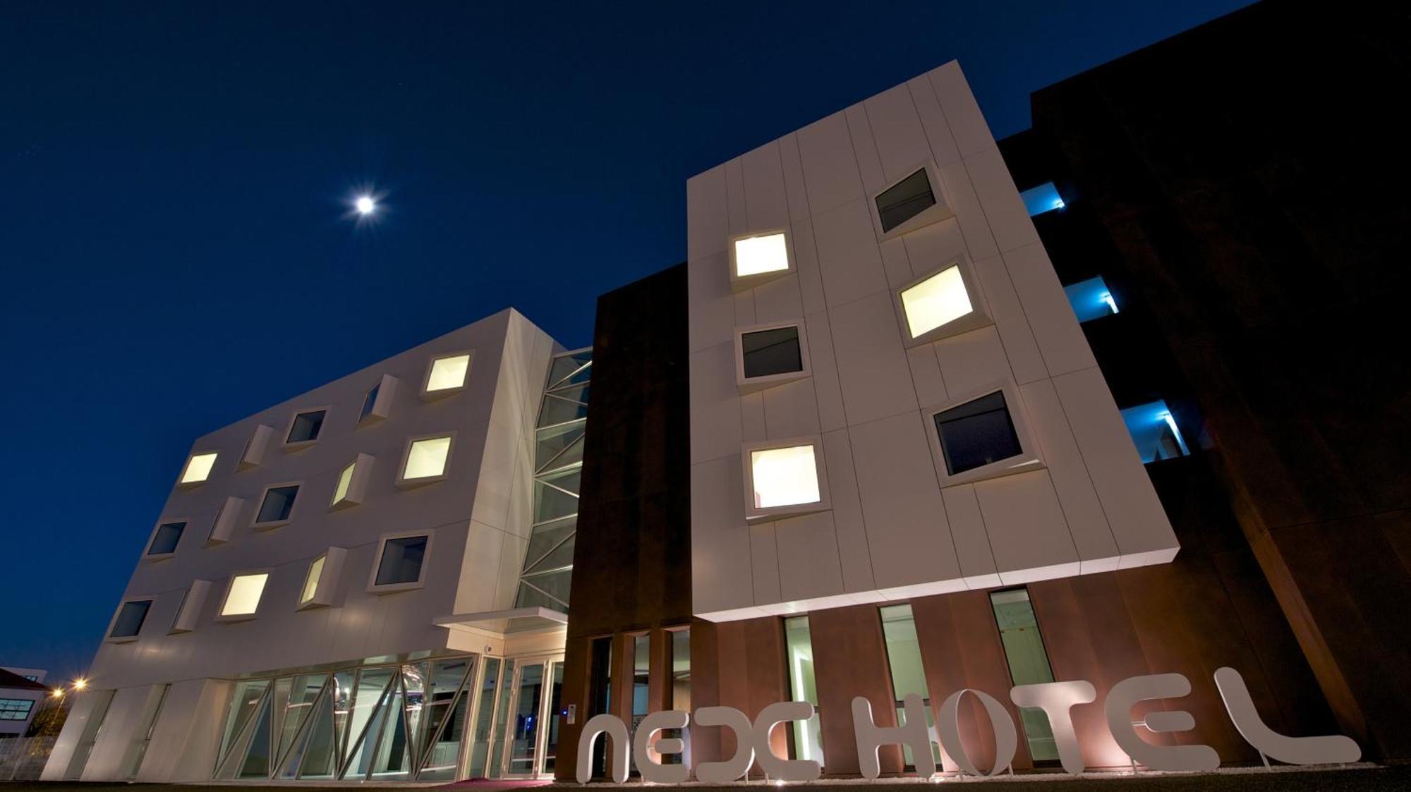 Nex Hotel Tarbes Eksteriør bilde
